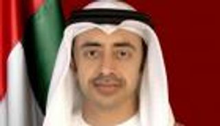 عبدالله بن زايد ونظيره العراقي يبحثان جهود احتواء كورونا