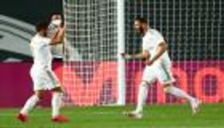 بنزيمة يتجاوز بوشكاش.. وريال مدريد يواصل مطاردة برشلونة
