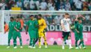 "يحمل مفاتيح الفرج".. الفيفا يمتدح نجم المنتخب السعودي