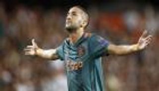 بالفيديو.. حكيم زياش يودع أياكس بـ"أفضل هدف"