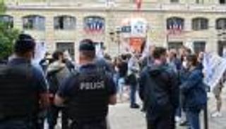 مظاهرات في فرنسا وبريطانيا لمناهضة العنصرية وعنف الشرطة