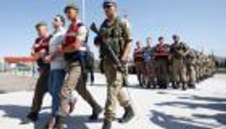 "إهانة الرئيس".. سلاح أردوغان لتصفية معارضيه 