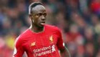 بالفيديو.. موقف محرج لماني قبل مباراة ليفربول وإيفرتون