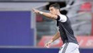 الثالثة ثابتة.. رونالدو يخلص يوفنتوس من عقدة كورونا