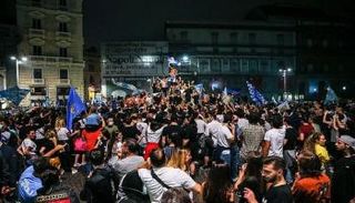 جماهير نابولي