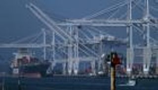 لهذا السبب "التجارة العالمية" تغير مسارها.. صارت أكثر تفاؤلا