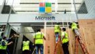 مايكروسوفت تغلق متاجر التجزئة نهائيا.. إليك الأسباب