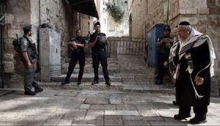 مستوطنون وجنود احتلال في البلدة القديمة بالقدس - أرشيغية