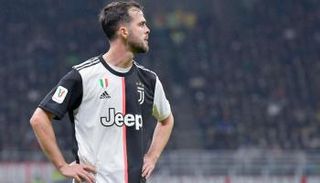 ميراليم بيانيتش لاعب وسط يوفنتوس