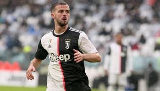 ميراليم بيانيتش لاعب وسط يوفنتوس