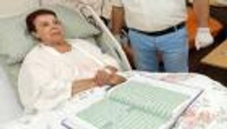 رئيس لجنة مكافحة كورونا في مصر يكشف تطورات حالة رجاء الجداوي