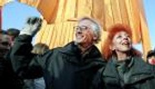 متحف الفن في باريس يفتح أبوابه بمعرض لـ"كريستو"