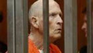 انطلاق محاكمة "السفاح الذهبي".. متهم بـ64 جريمة قتل واغتصاب