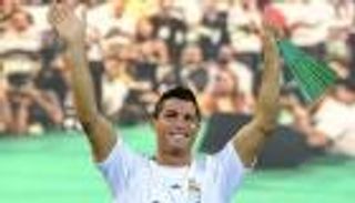 كريستيانو رونالدو وريال مدريد.. 11 عاما على صفقة القرن