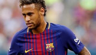 نيمار دا سيلفا لاعب برشلونة الإسباني السابق
