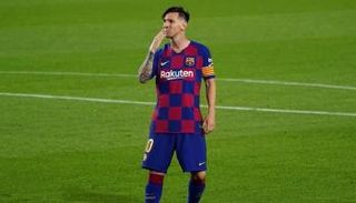 ليونيل ميسي قائد برشلونة