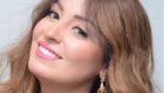 رشاقة وكمامة.. إطلالة نرمين الفقي تلقى إعجاب متابعيها