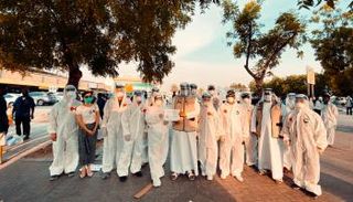 أكثر من 30 متطوعا شاركوا في توزيع المساعدات