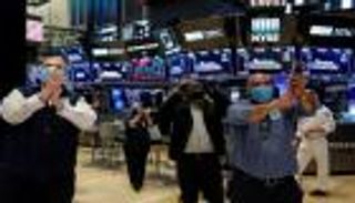 آمال اللقاح تنعش الأسهم الأمريكية