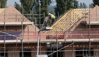 الإنفاق هبط 3.5% في قطاع التشييد بدلا من 2.9% في البيانات الأولية