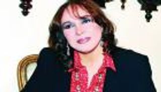 ثورة 30 يونيو تعيد عفاف راضي للغناء.. "بتعلمنا الشدة"