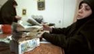 فخ حزب الله.. قروض "حسنة" للبنانيين بفائدة 500%