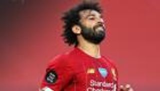 بعد المئوية.. هداف الدوري الإنجليزي التاريخي يتفوق على صلاح