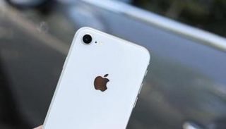 هاتف آيفون من أبل - أرشيفية