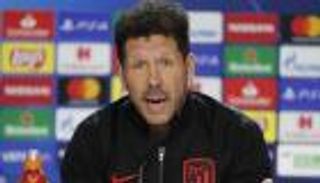 "الفار" يضم سيميوني إلى دفاعات ريال مدريد