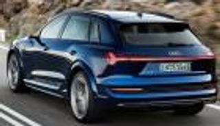 أودي تكشف عن موديل جديد من أيقونتها E-Tron