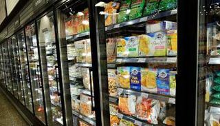 مكسبات الطعم واللون والمواد الحافظة تسرع الشيخوخة