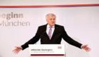 وزير داخلية ألمانيا عن "عنصرية الشرطة": لن نقوم بـ"لعبة كل أسبوع"