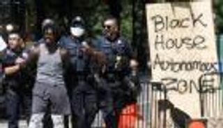 "شطيرة الموت".. فلويد جديد يطل مختنقا في أمريكا 