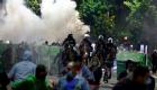 المفوضية الأوروبية "قلقة" من احتجاجات كورونا في صربيا