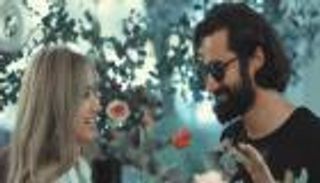 طرح إعلان فيلم "الغسالة" استعدادا لعرضه في السينما