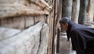 أبواب كنيسة القيامة - أرشيفية