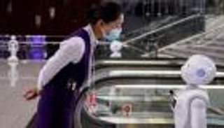 النقاب بدلا من الكمامة أحدث أزمات كورونا.. و"الصحة العالمية": يمكن السيطرة عليه