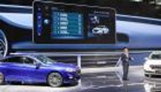 معرض دولي للسيارات في الصين "أونلاين"