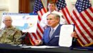 حاكم تكساس محذرا من كورونا: الأمور ستصبح أسوأ