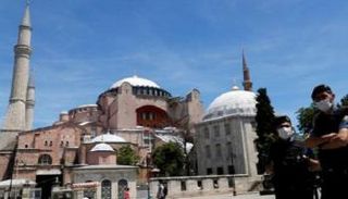 قوات أمن تركية قرب آيا صوفيا بإسطنبول