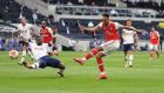 هداف الدوري الإنجليزي.. توتنهام يعطل أوباميانج