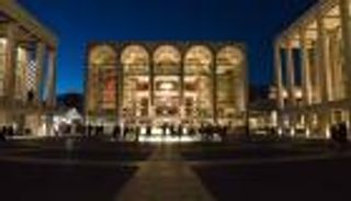 "متروبوليتان أوبرا" تناور كورونا بحفلات افتراضية