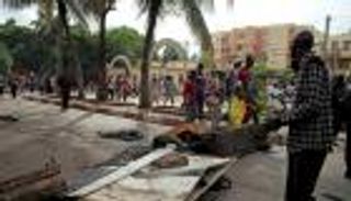 احتجاجات مالي.. دعوات أفريقية ودولية للحوار وضبط النفس 