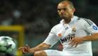شنايدر "التاريخي".. هل يعود نجم ريال مدريد الأسبق من الاعتزال؟