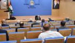 بينها منع الحركة ليلا.. 19 إجراء فلسطينيا لوقف انتشار كورونا