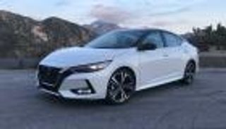 نيسان تشعل المنافسة مع هوندا ومازدا بطراز "سنترا SR"