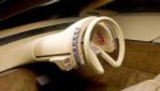 بالصور.. أغرب تصاميم مقود السيارات عبر التاريخ