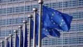 الاتحاد الأوروبي يطالب تركيا بمنع تهريب السلاح لليبيا ويلوح بالعقوبات