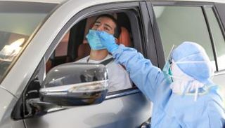فحص كورونا من المركبة في الإمارات