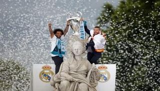 احتفالات ريال مدريد على نافورة سيبيليس